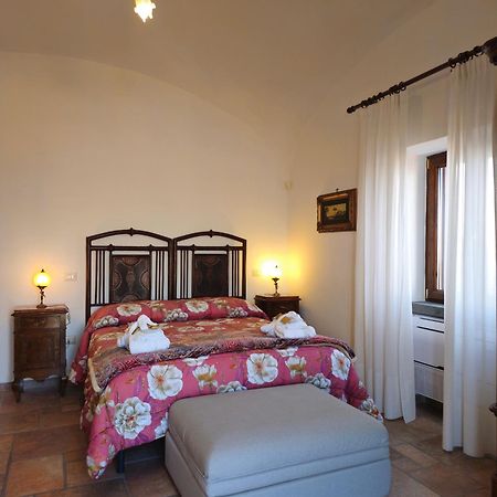 Casale Di Lusso Panoramico Lettere Exterior foto