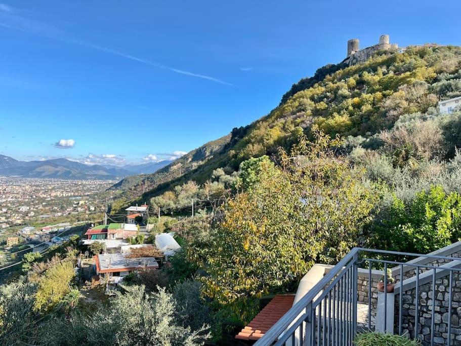 Casale Di Lusso Panoramico Lettere Exterior foto
