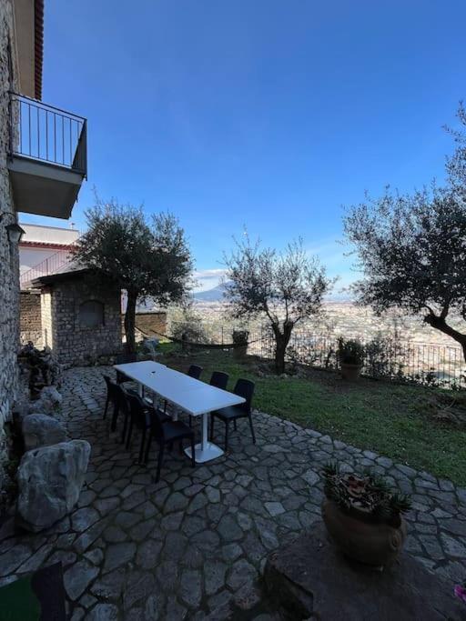 Casale Di Lusso Panoramico Lettere Exterior foto