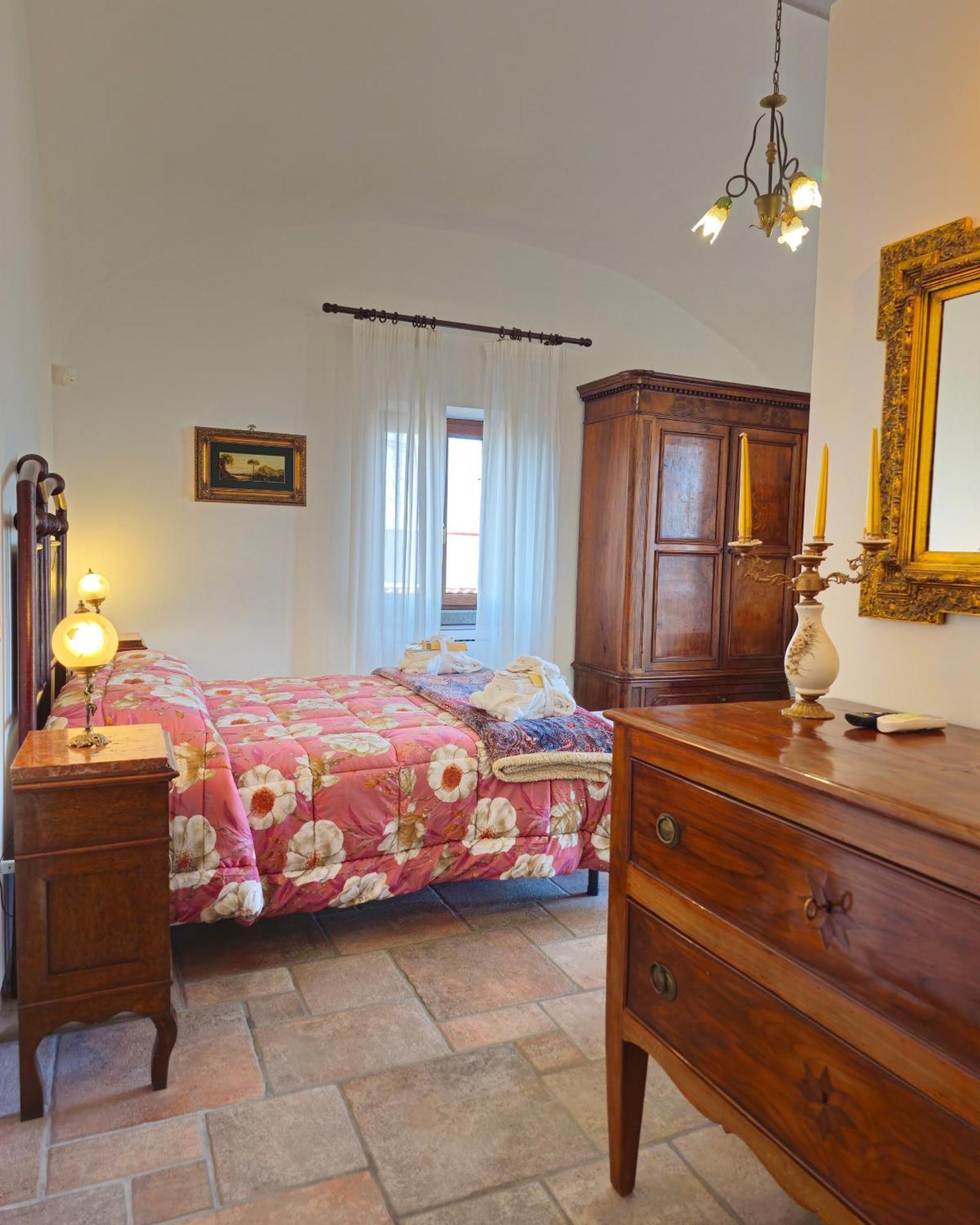 Casale Di Lusso Panoramico Lettere Exterior foto