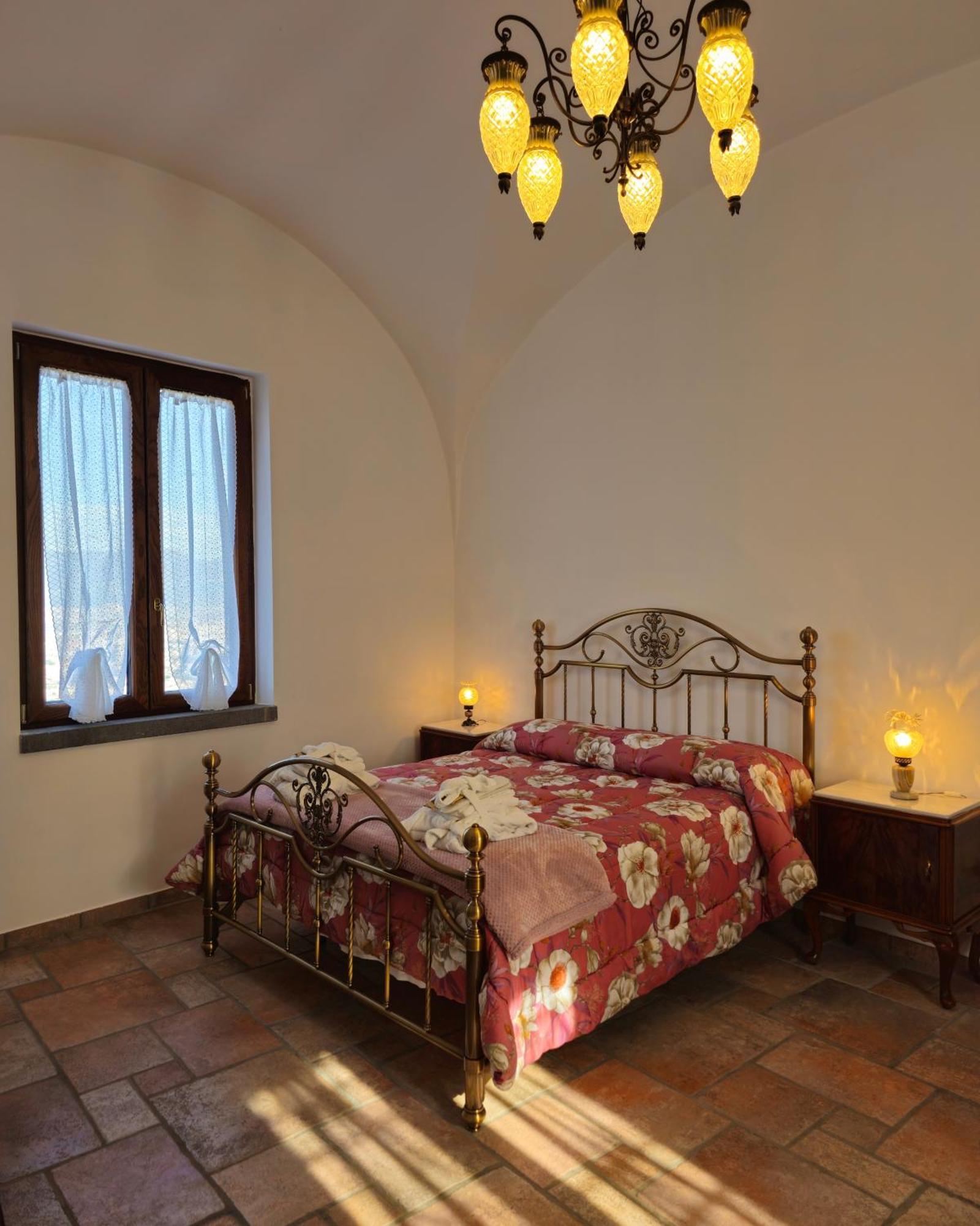 Casale Di Lusso Panoramico Lettere Exterior foto