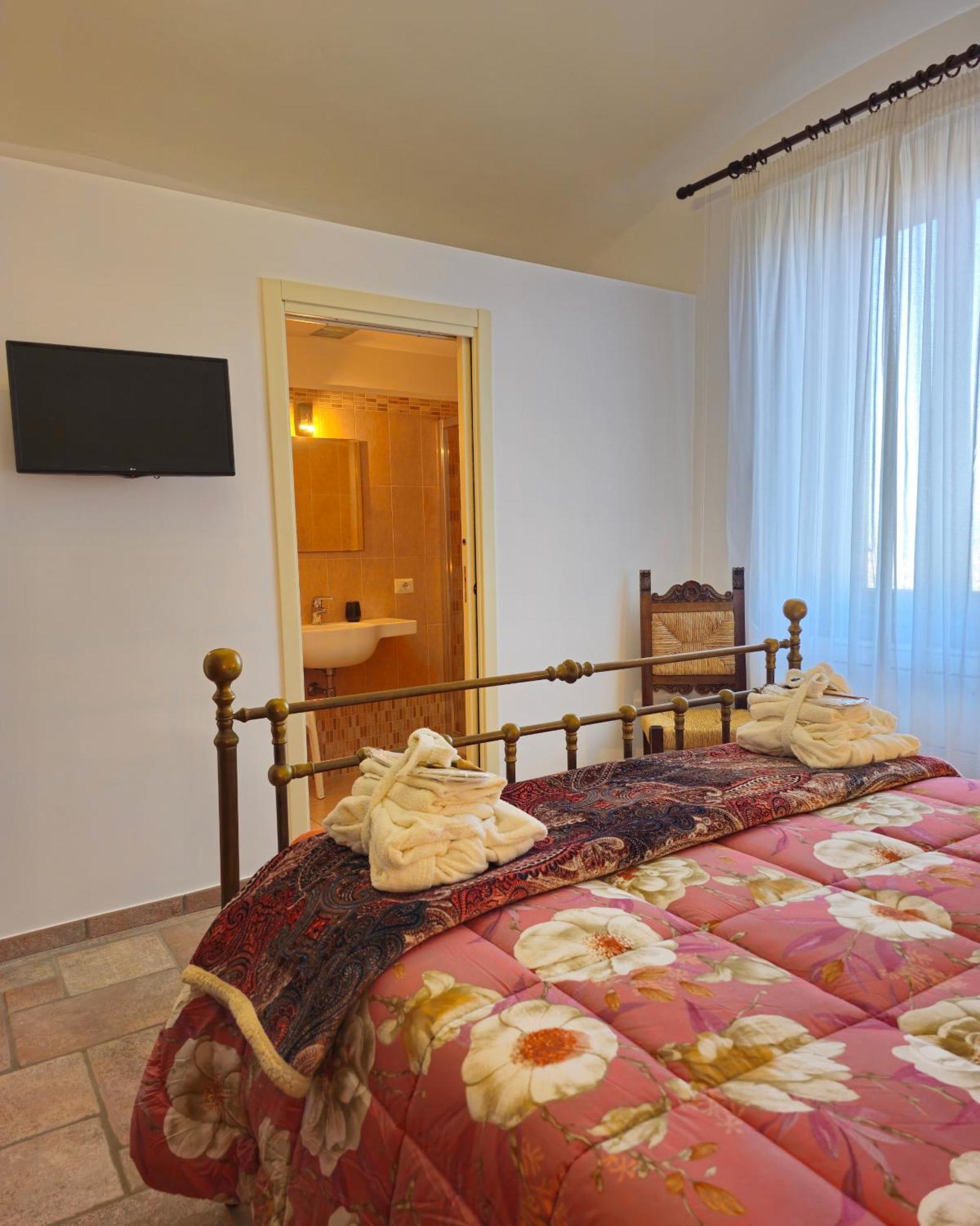 Casale Di Lusso Panoramico Lettere Exterior foto