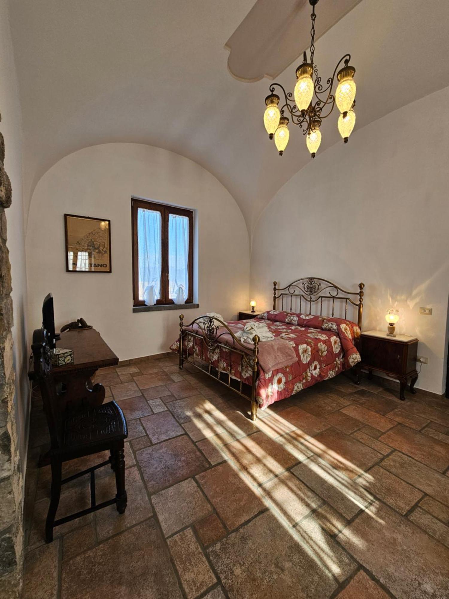 Casale Di Lusso Panoramico Lettere Exterior foto